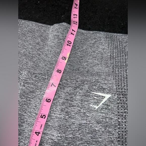 UEC GYMSHARK LIGHT GREY SEAMLESS VITAL LEGGINGS SZ S - Picture 11 of 11